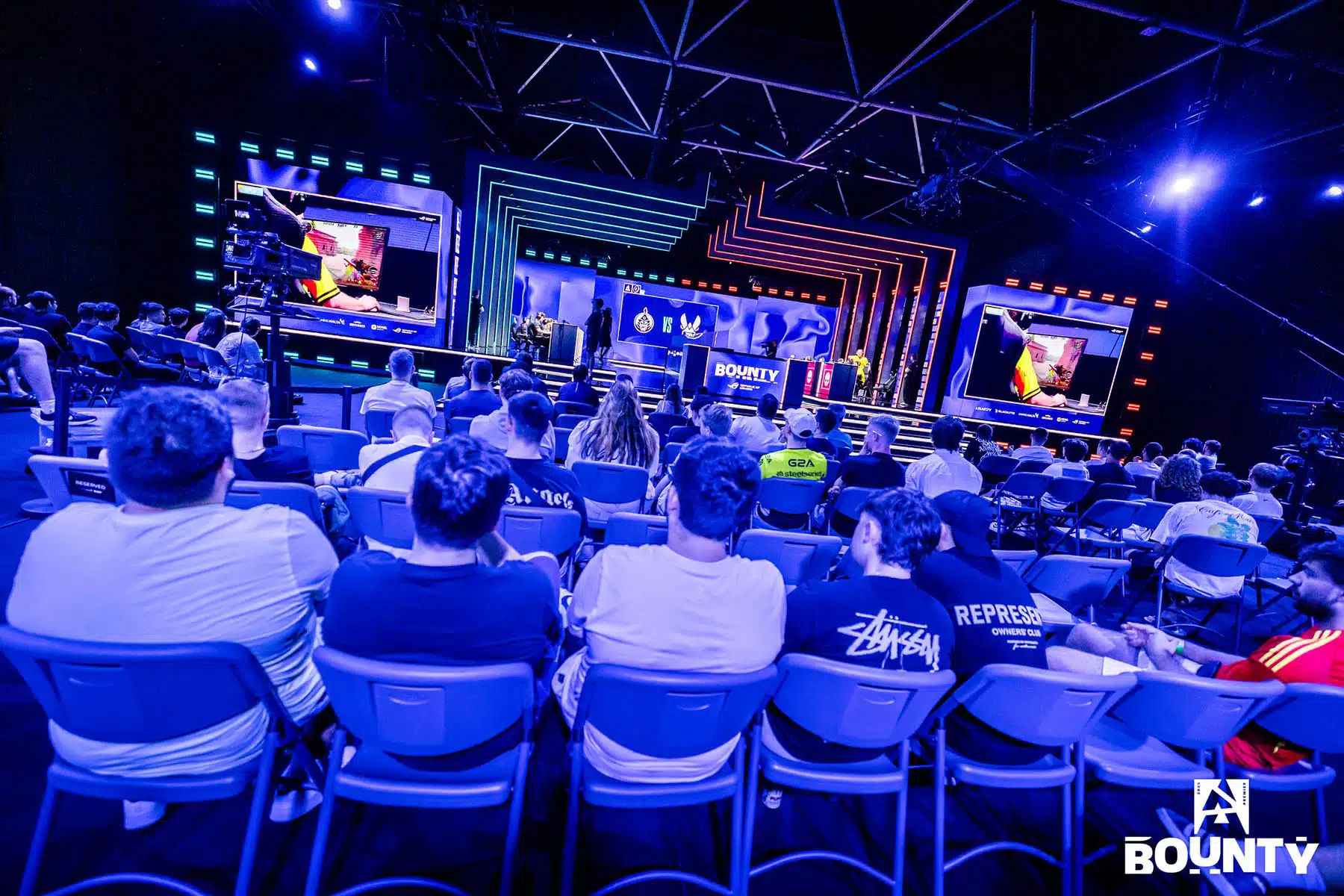 Which teams have qualified for BLAST Bounty Season 1 2026?