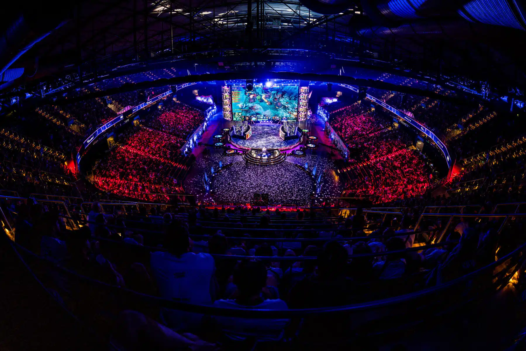 Dota 2 Stadium Events Debate Highlights Need for Bigger LAN Tournaments